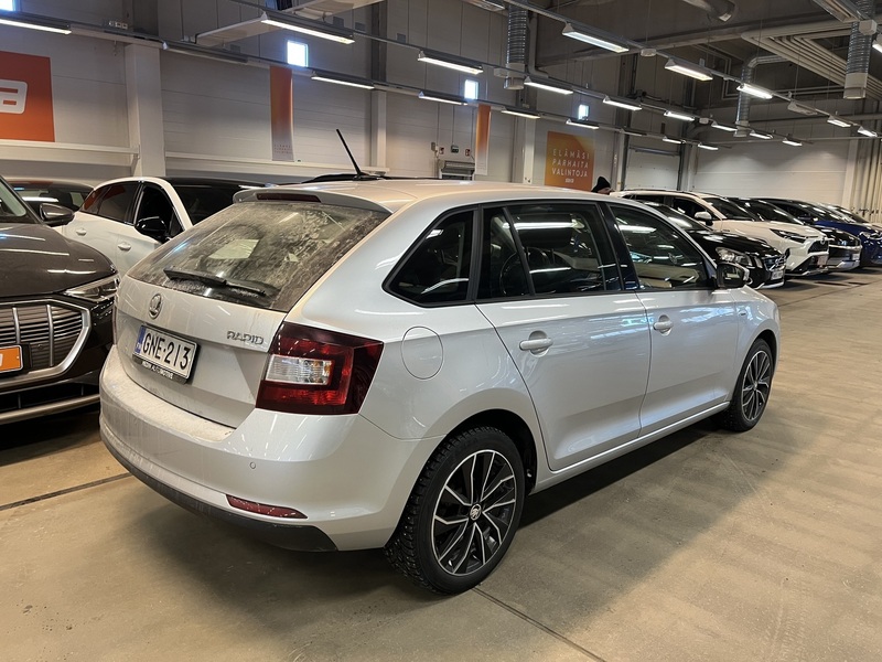 Skoda Rapid vaihtoauto