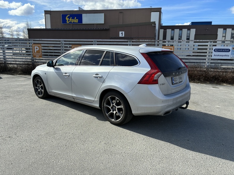 Volvo V60 vaihtoauto