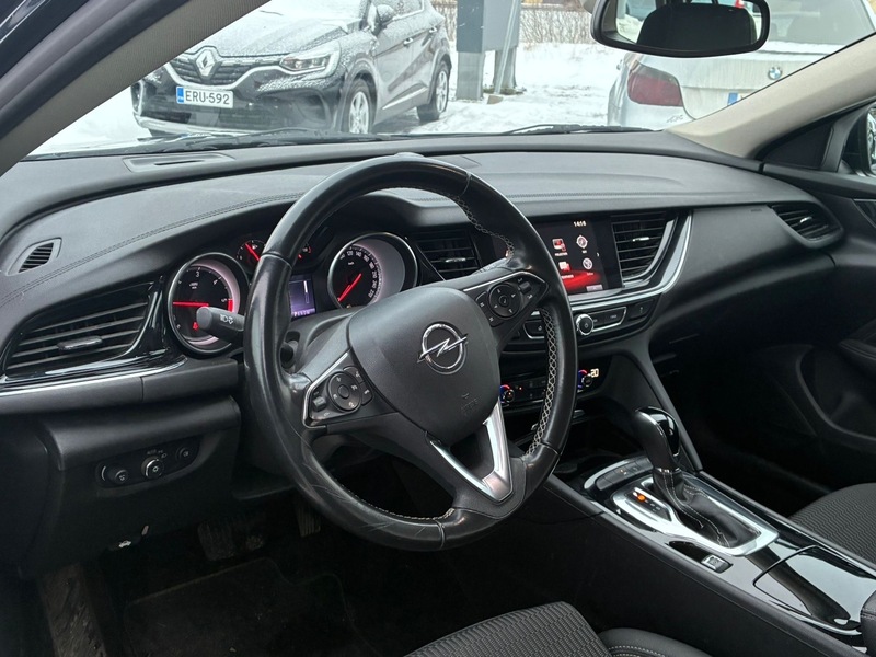 Opel Insignia vaihtoauto