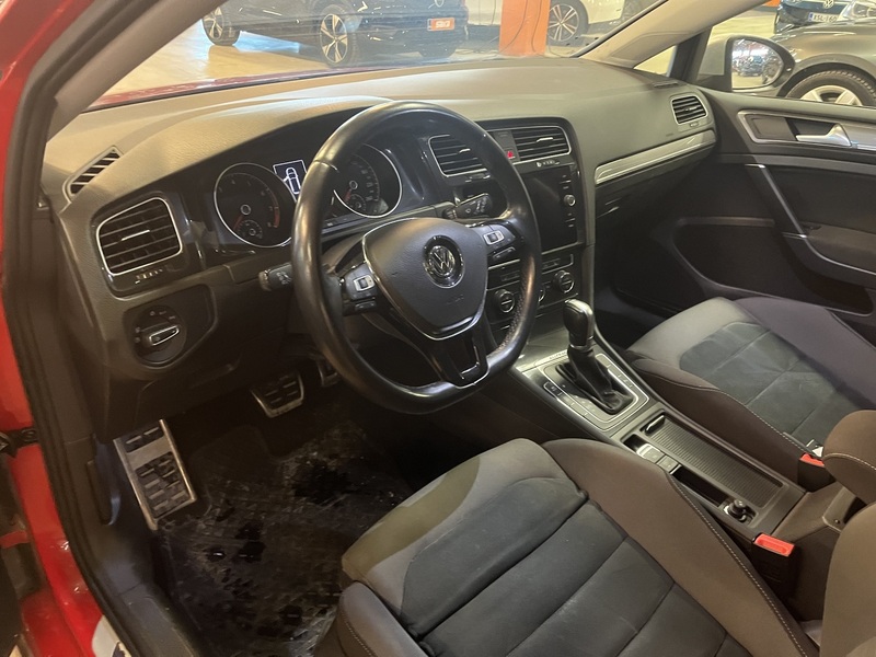 Volkswagen Golf vaihtoauto