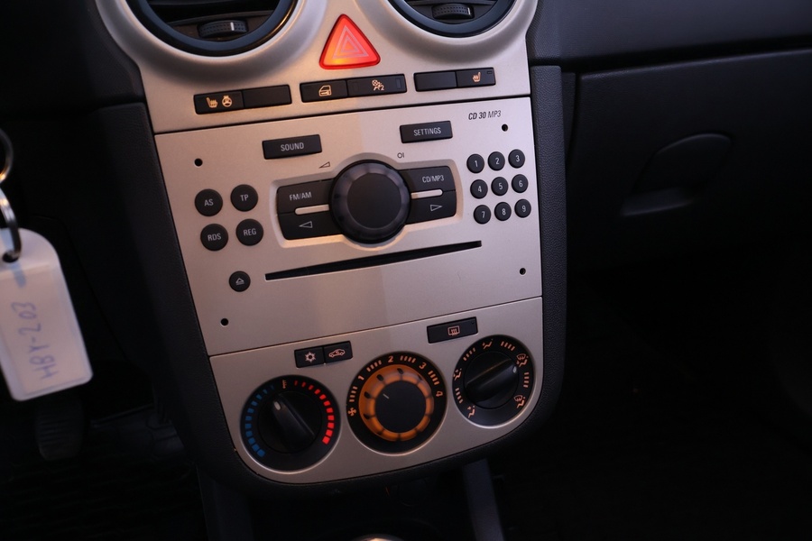 Opel Corsa vaihtoauto