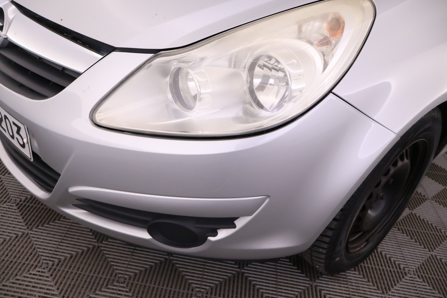 Opel Corsa vaihtoauto