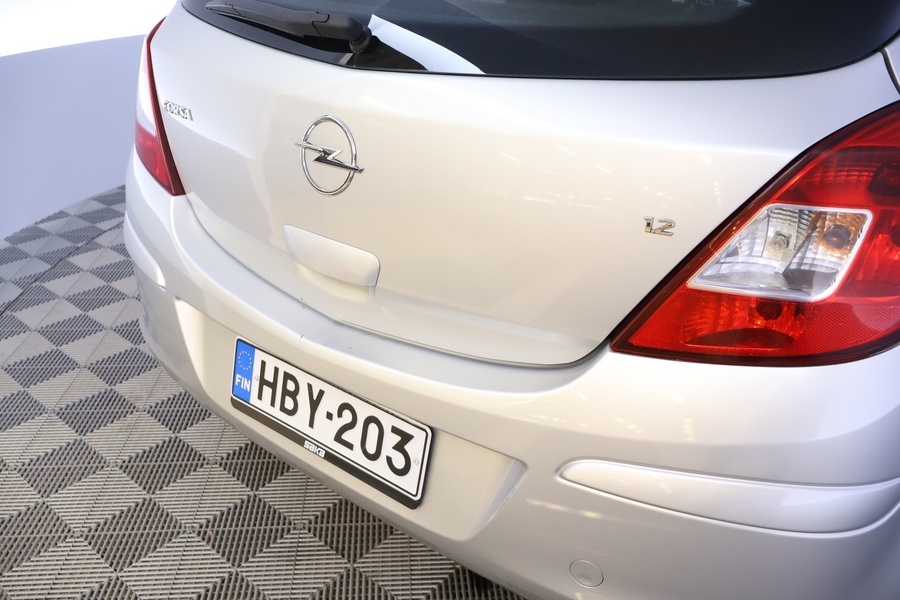 Opel Corsa vaihtoauto