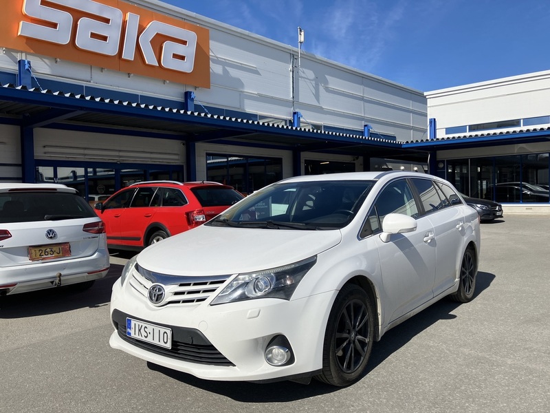 Toyota Avensis vaihtoauto