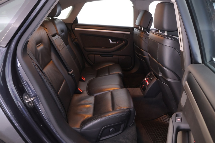 Audi A8 vaihtoauto