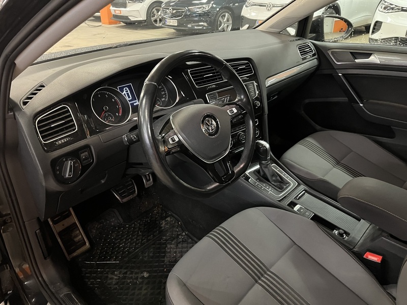 Volkswagen Golf vaihtoauto