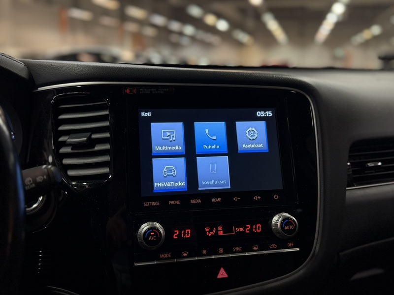 Mitsubishi Outlander PHEV vaihtoauto