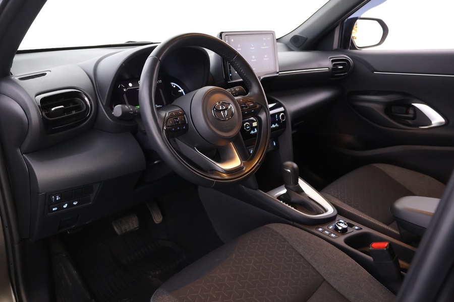 Toyota Yaris Cross vaihtoauto