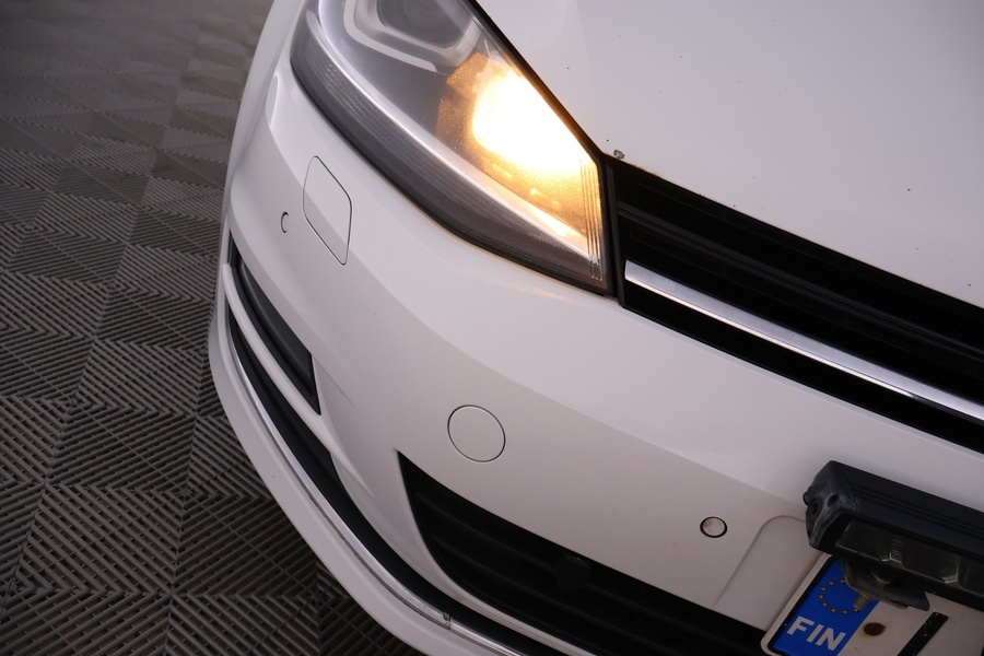 Volkswagen Golf vaihtoauto