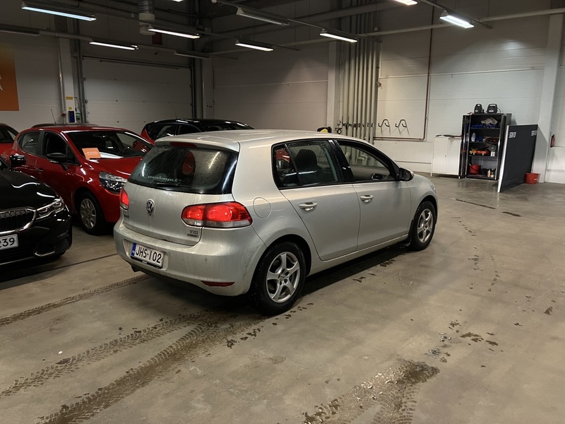 Volkswagen Golf vaihtoauto