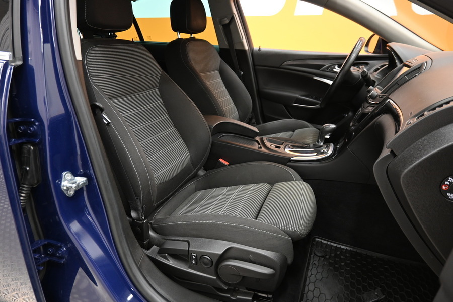 Opel Insignia vaihtoauto