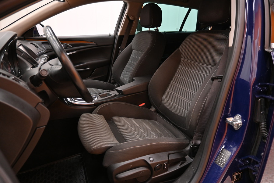 Opel Insignia vaihtoauto