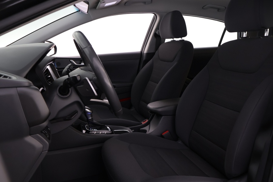 Hyundai IONIQ hybrid vaihtoauto