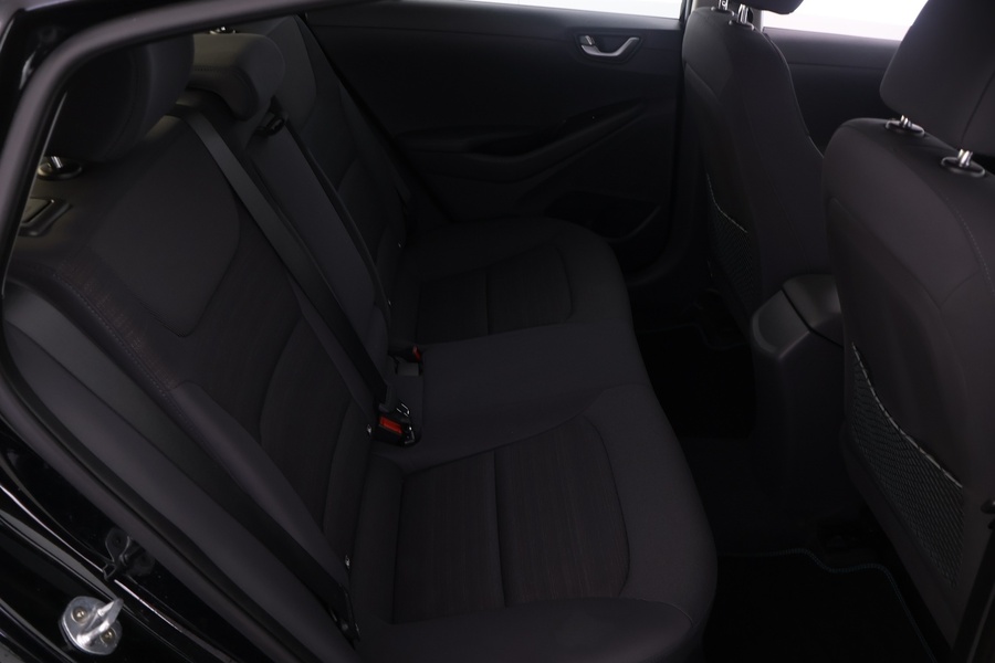 Hyundai IONIQ hybrid vaihtoauto