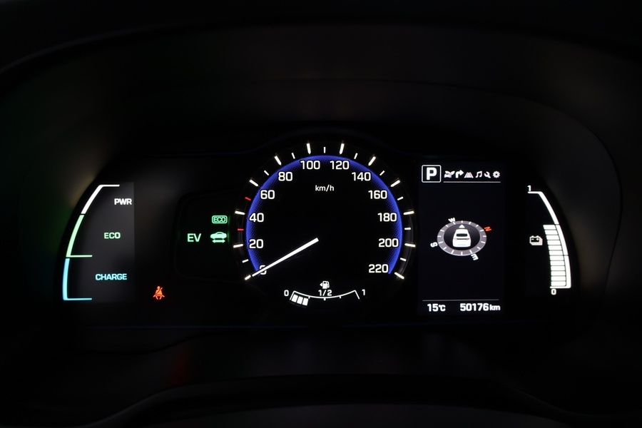 Hyundai IONIQ hybrid vaihtoauto