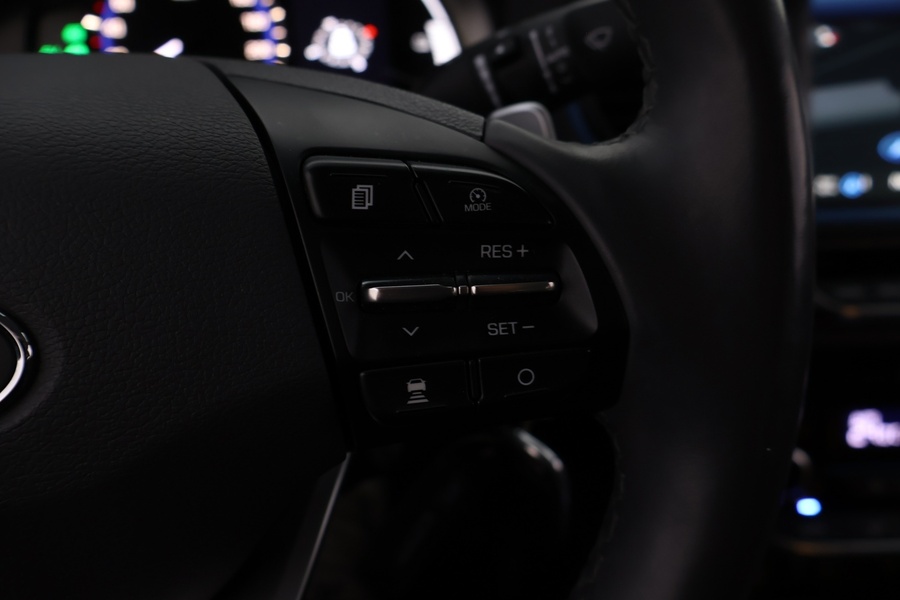 Hyundai IONIQ hybrid vaihtoauto