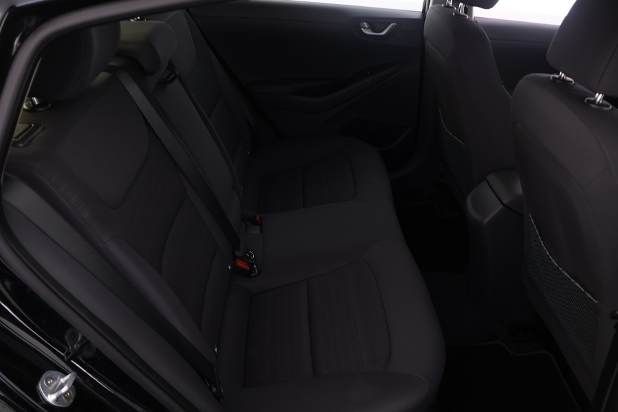 Hyundai IONIQ hybrid vaihtoauto