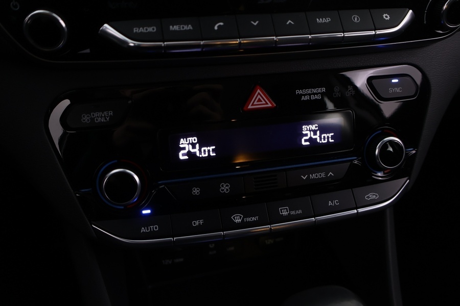 Hyundai IONIQ hybrid vaihtoauto