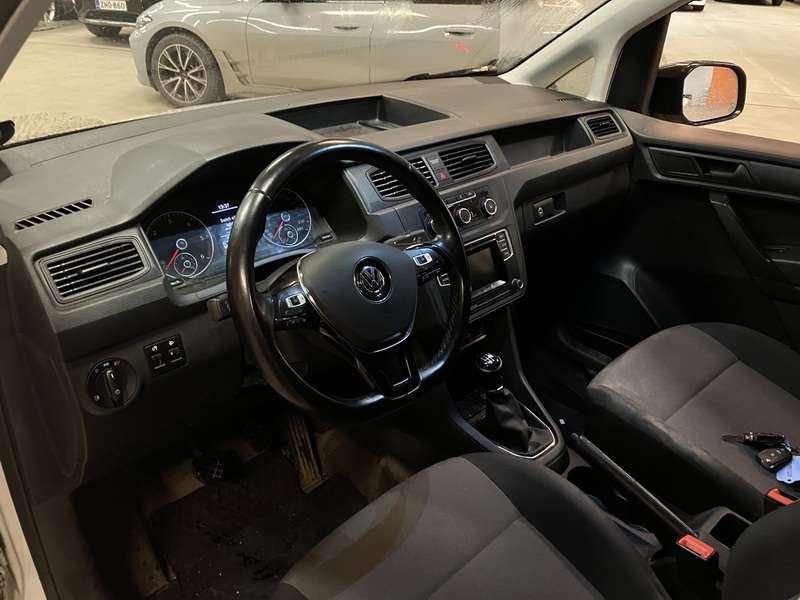 Volkswagen Caddy Maxi vaihtoauto