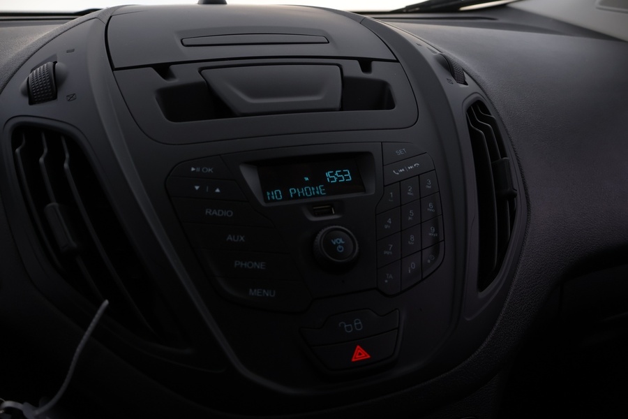 Ford Transit Courier vaihtoauto