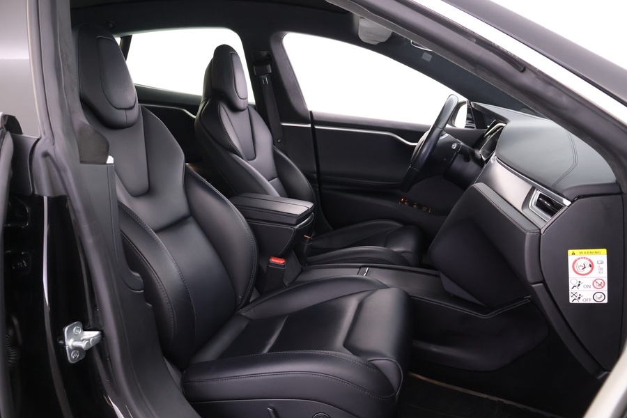 Tesla Model S vaihtoauto