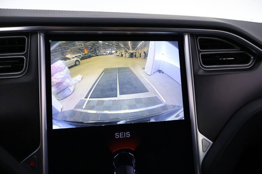 Tesla Model S vaihtoauto