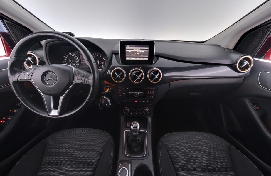 Mercedes-Benz B vaihtoauto