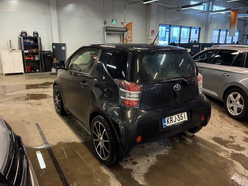 Toyota iQ vaihtoauto
