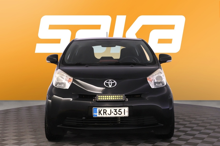 Toyota iQ vaihtoauto