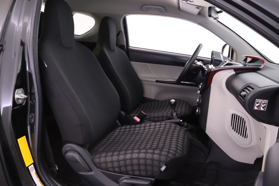 Toyota iQ vaihtoauto