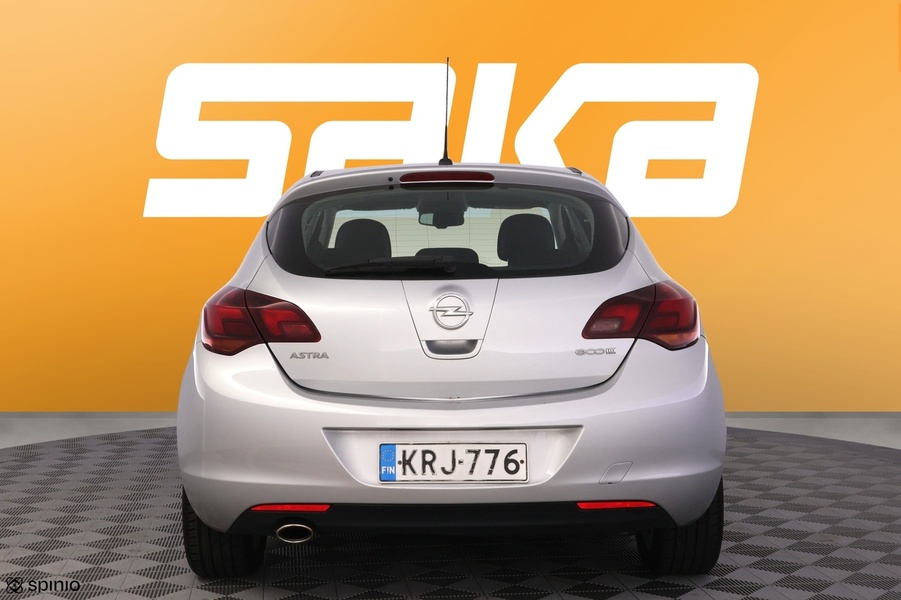 Opel Astra vaihtoauto