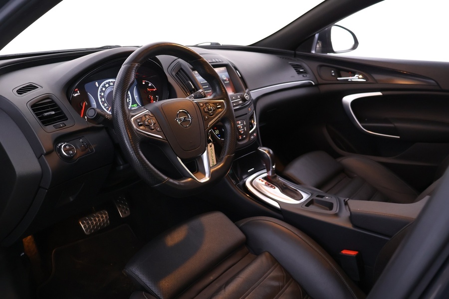 Opel Insignia vaihtoauto