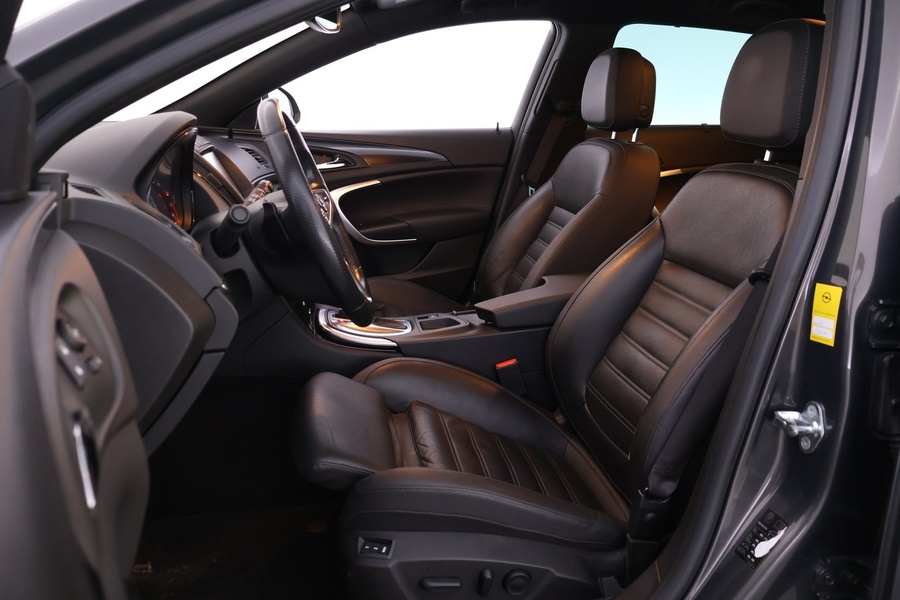 Opel Insignia vaihtoauto