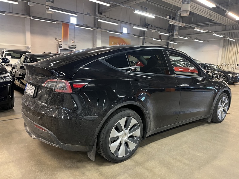 Tesla Model Y vaihtoauto