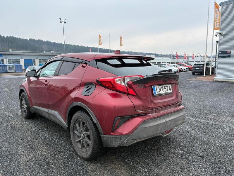 Toyota C-HR vaihtoauto