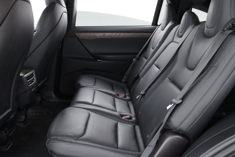 Tesla Model X vaihtoauto