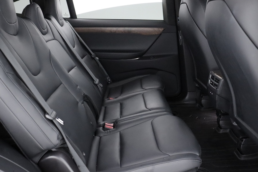 Tesla Model X vaihtoauto