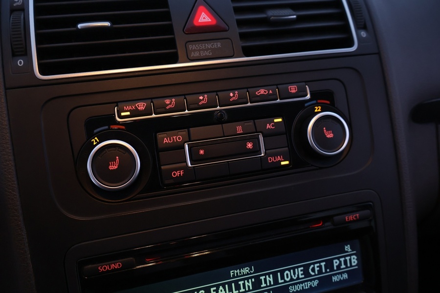 Volkswagen Touran vaihtoauto