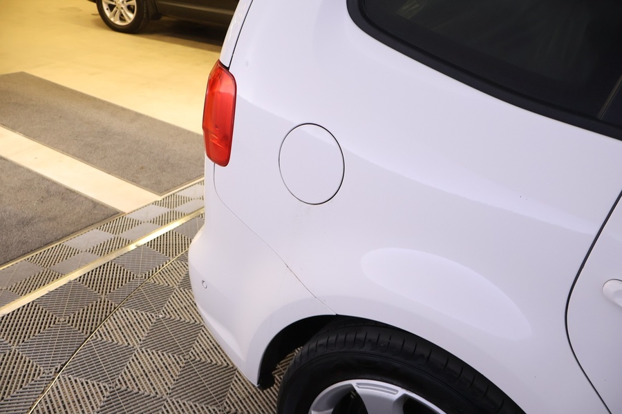 Volkswagen Touran vaihtoauto