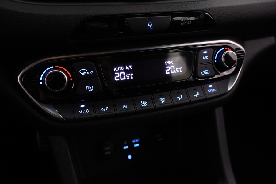 Hyundai i30 Fastback vaihtoauto