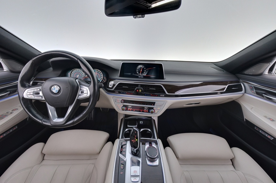 BMW 740 vaihtoauto