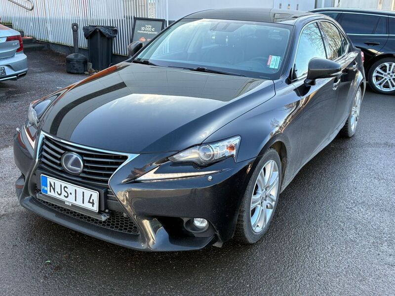 Lexus IS vaihtoauto