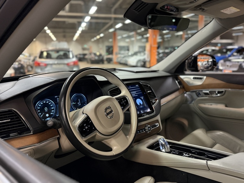 Volvo XC90 vaihtoauto