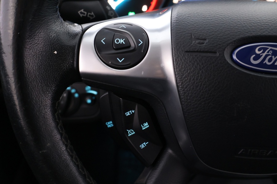 Ford Kuga vaihtoauto