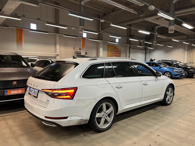 Skoda Superb vaihtoauto