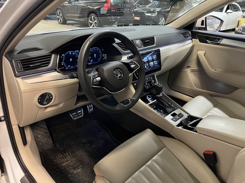 Skoda Superb vaihtoauto