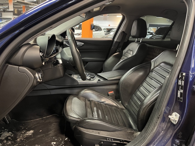 Alfa Romeo Giulia vaihtoauto