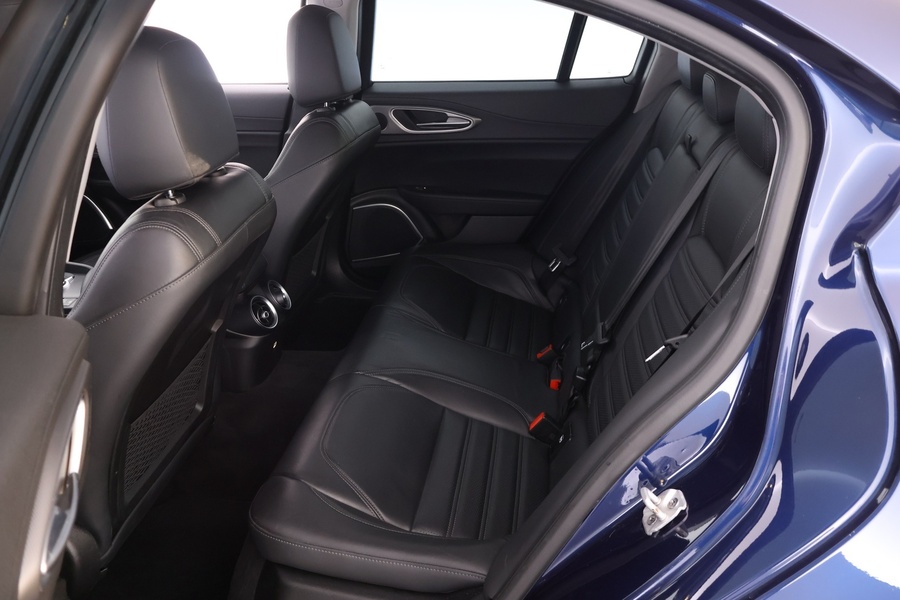 Alfa Romeo Giulia vaihtoauto