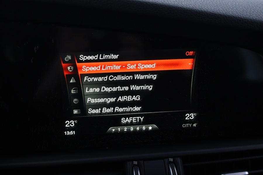 Alfa Romeo Giulia vaihtoauto