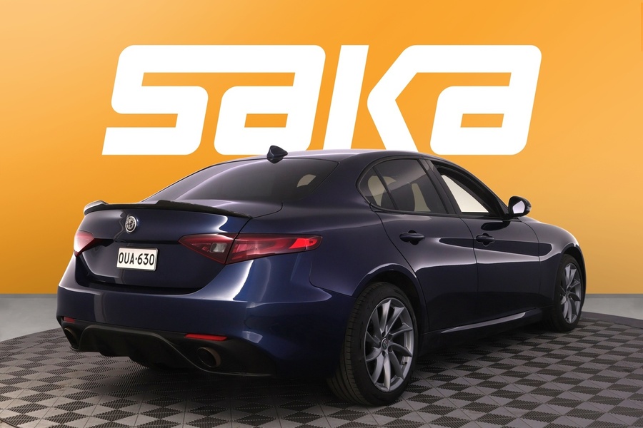 Alfa Romeo Giulia vaihtoauto